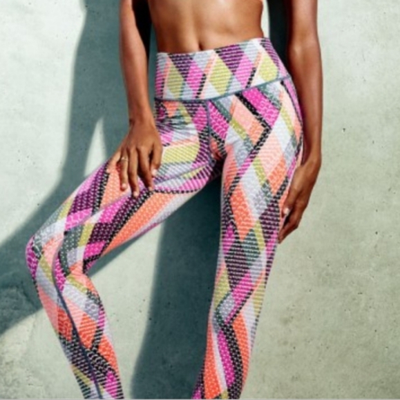 Victoria's Secret Leggings Size Medium - Picture 2 of 8